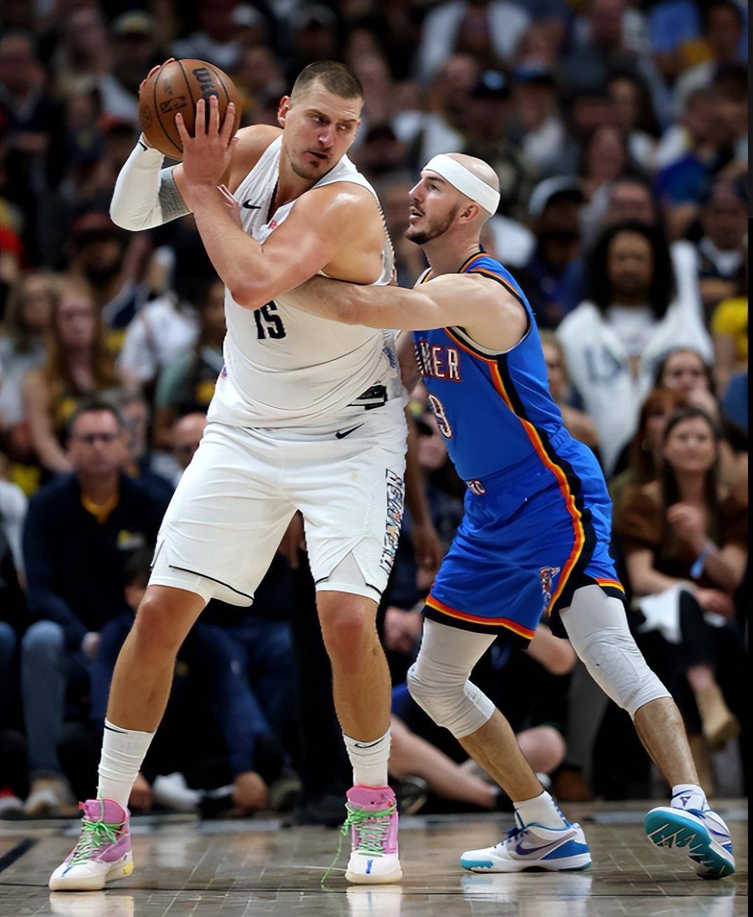 这一噩耗震 这一噩耗震